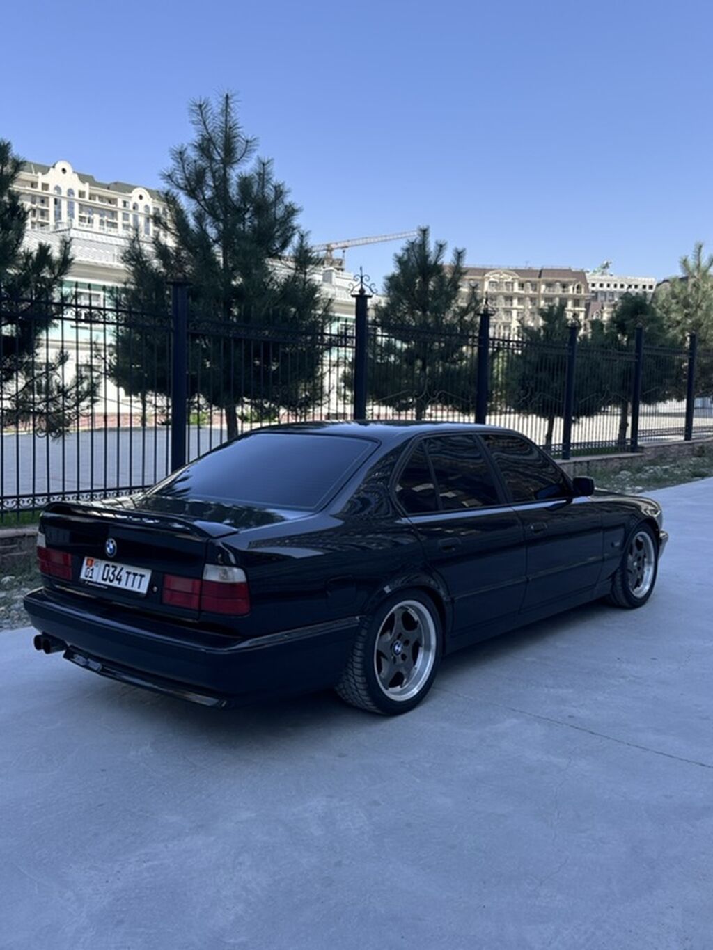 BMW 5 series: 1994 г., 4.4 л, Механика, Седан: фото 3