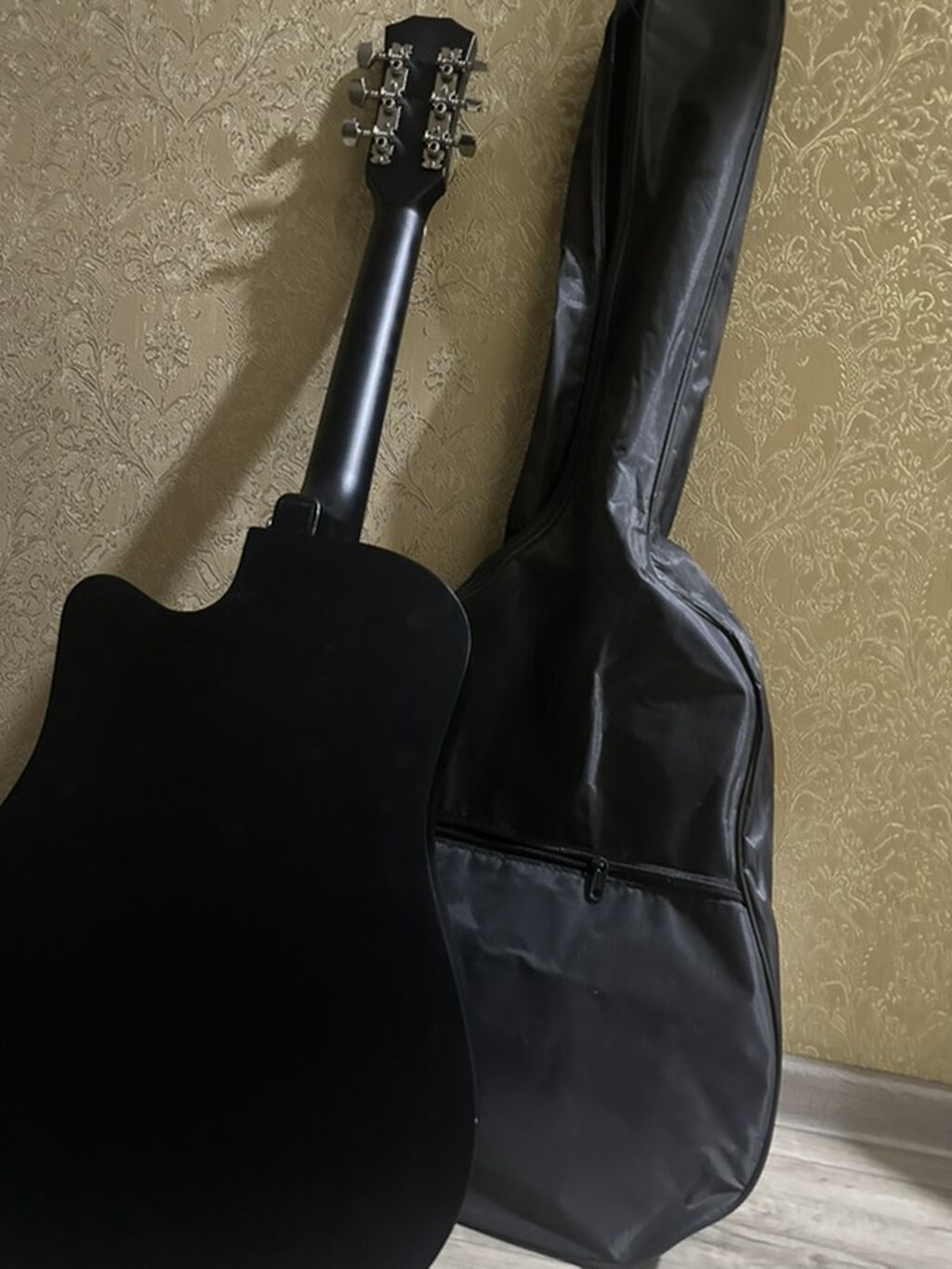 Акустическая гитара LeS Gitar, дредноут с вырезом (cutaway), черный: фото 4