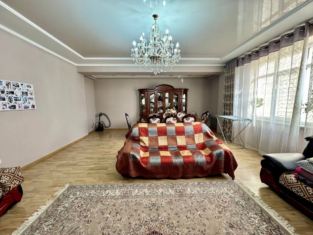 3 комнаты, 138 м², Элитка, 5 этаж: фото 2