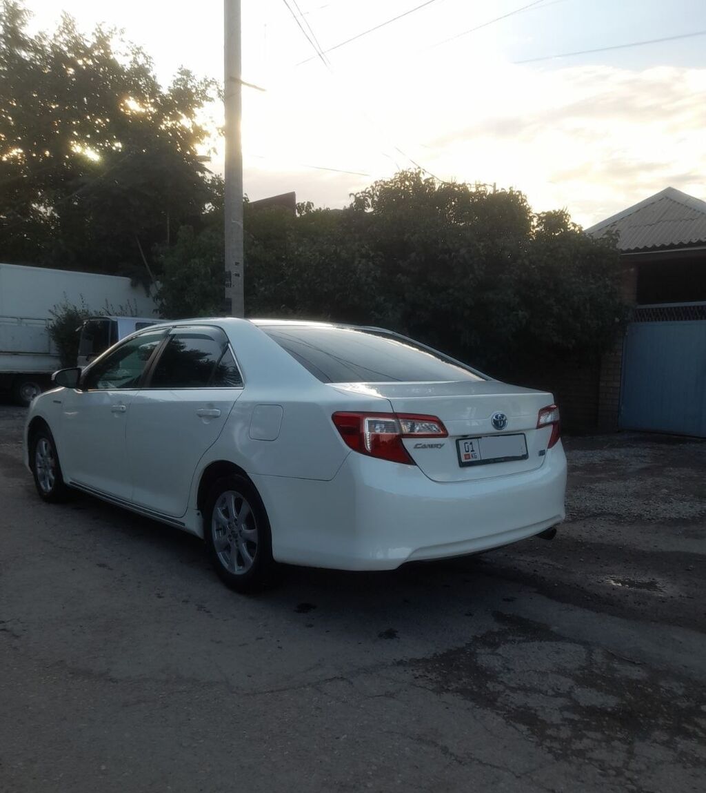 Toyota Camry: 2014 г., 2.5 л, Автомат, Гибрид, Седан — фото 5