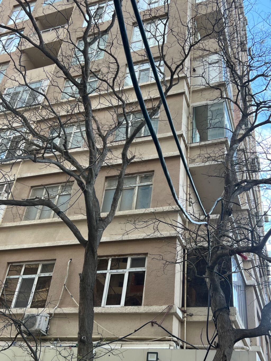 Yasamal, 3 otaqlı, Yeni tikili, m. İnşaatçılar, 101 kv. m