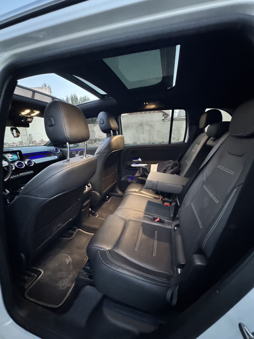 Mercedes-Benz EQB: 2022 г., Автомат, Электромобиль, Кроссовер: фото 3
