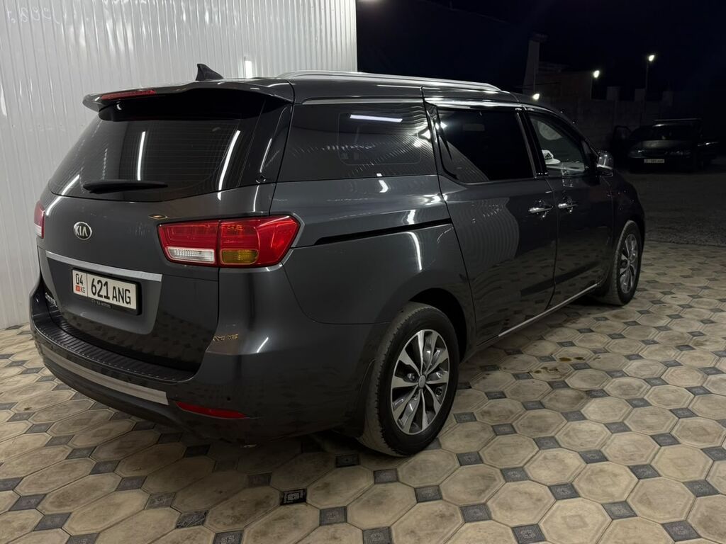 Kia Carnival: 2017 г., 2.2 л, Автомат, Дизель, Минивэн: фото 3