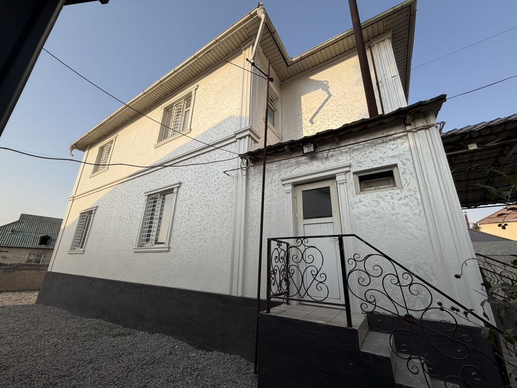 6 комнат и более, 200 м², 5 соток, Бишкек, Ак-Орго ж/м Собственник: фото 2
