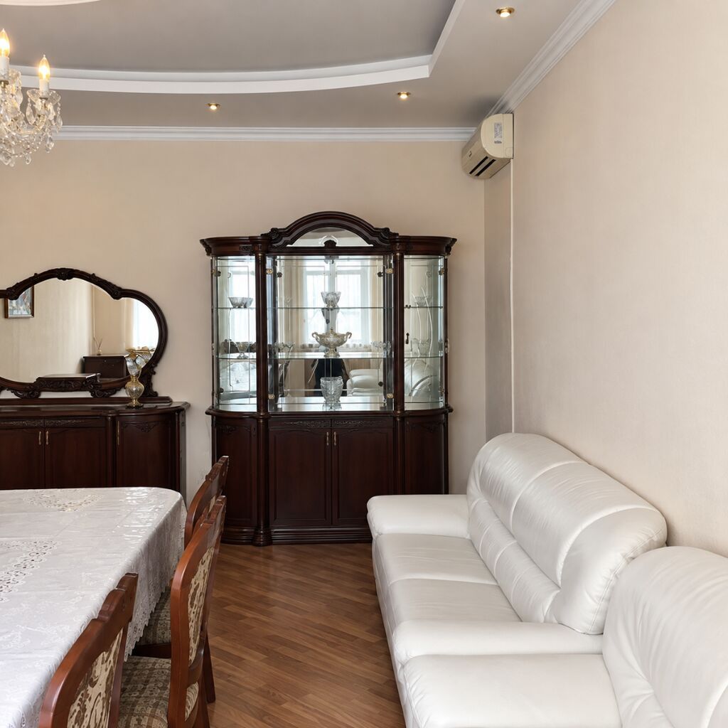 350 м², 6 комнат и более, ул. Карла Маркса: фото 3