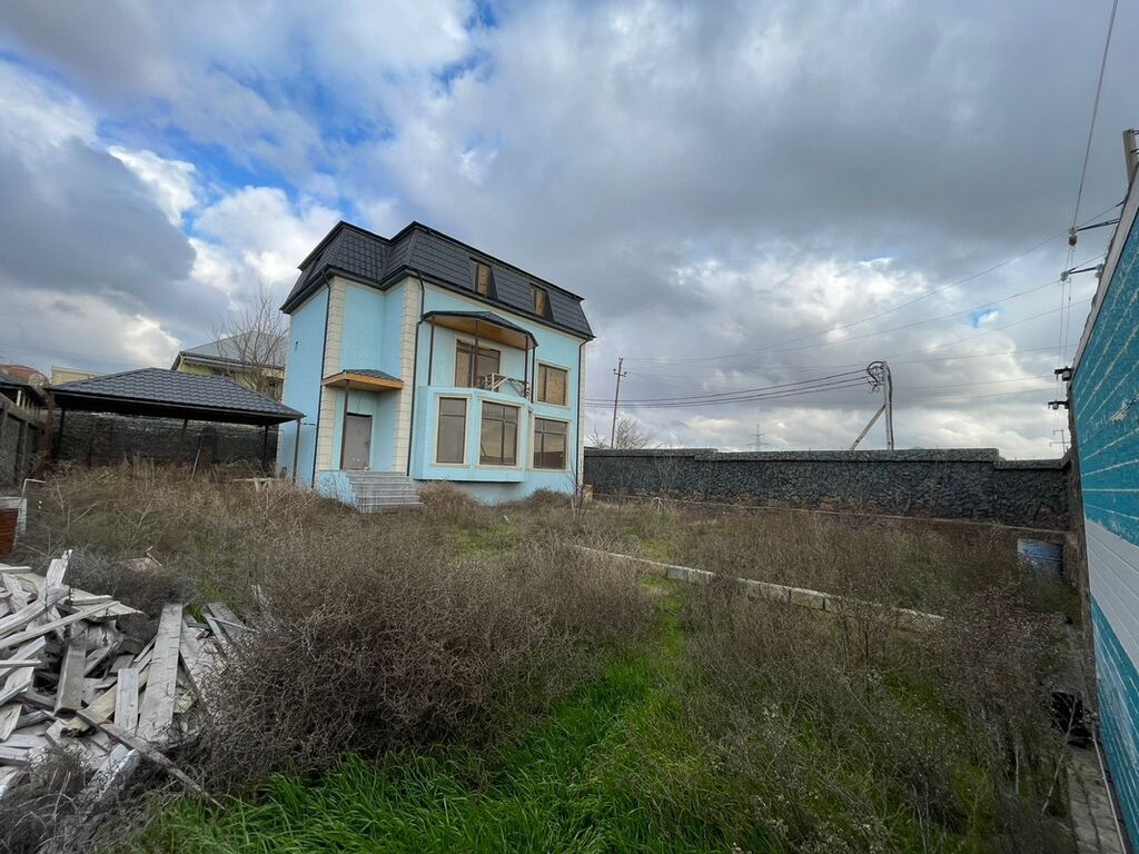 6 otaqlı, 232 kv. m