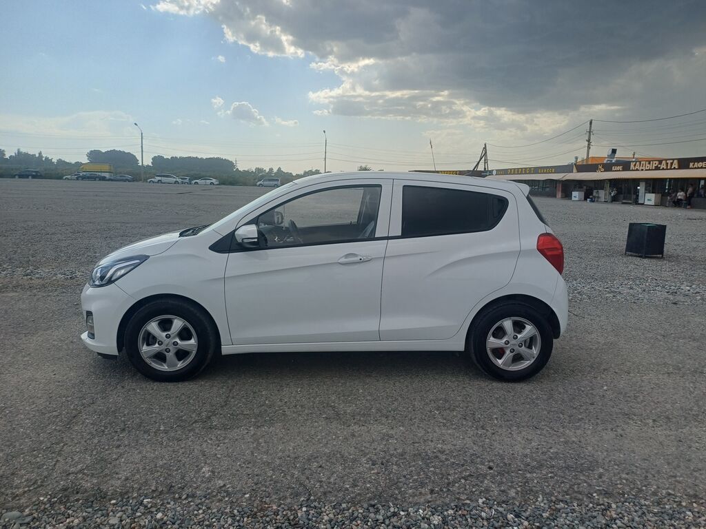 Chevrolet Spark: 2020 г., Вариатор, Бензин, Хэтчбэк: фото 3