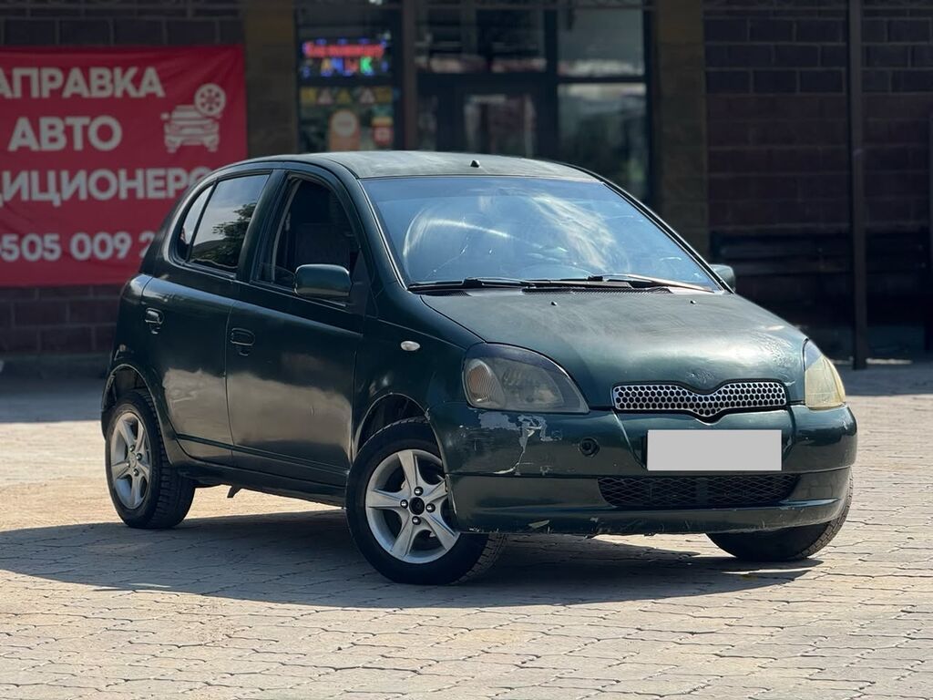Toyota Yaris: 1999 г., 1.3 л, Механика, Бензин: фото 1