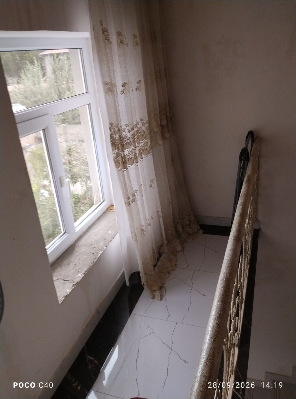 İki mərtəbəli həyət evi Sənədli Abyekti var Daimi işdiyen abyekt Yeni