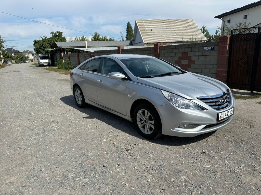 Hyundai Sonata: 2012 г., 2 л, Автомат, Бензин, Седан: фото 2