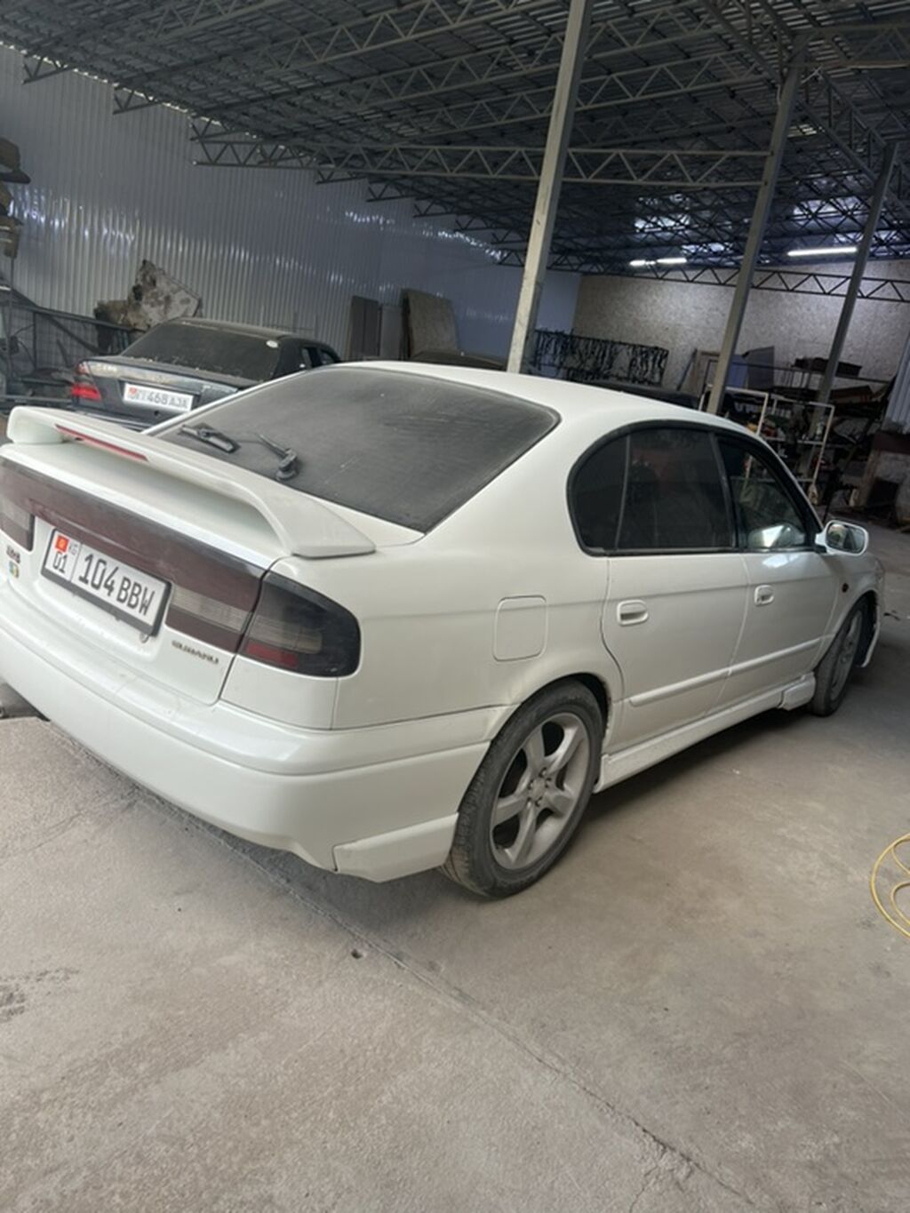 Subaru Legacy: 2001 г., Седан: фото 2