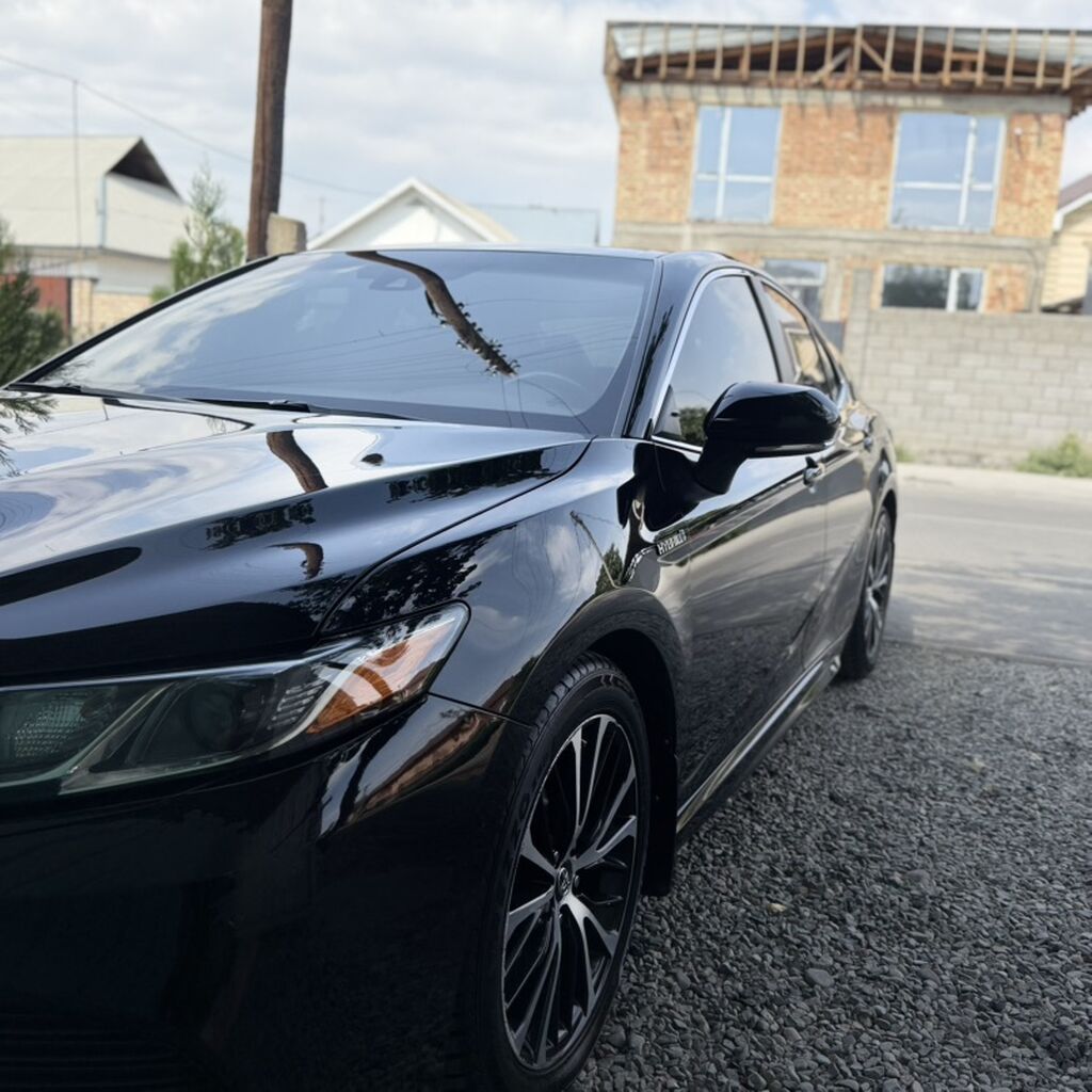 Toyota Camry: 2019 г., 2.5 л, Автомат, Гибрид, Седан: фото 3