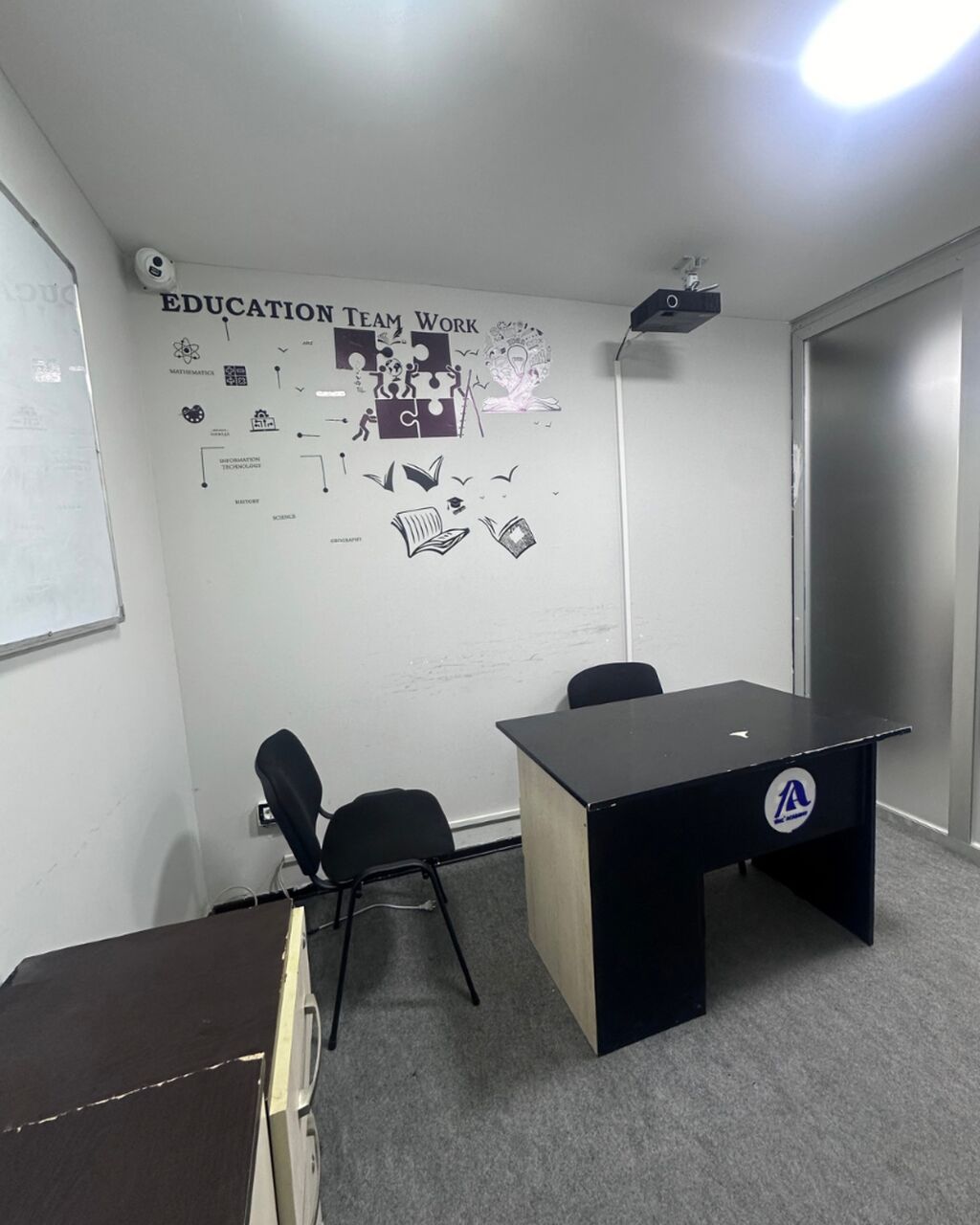 OFİS OTAĞI İCARƏYƏ VERİLİR Ünvan: Həsən Abdullayev 11. İçərişəhər