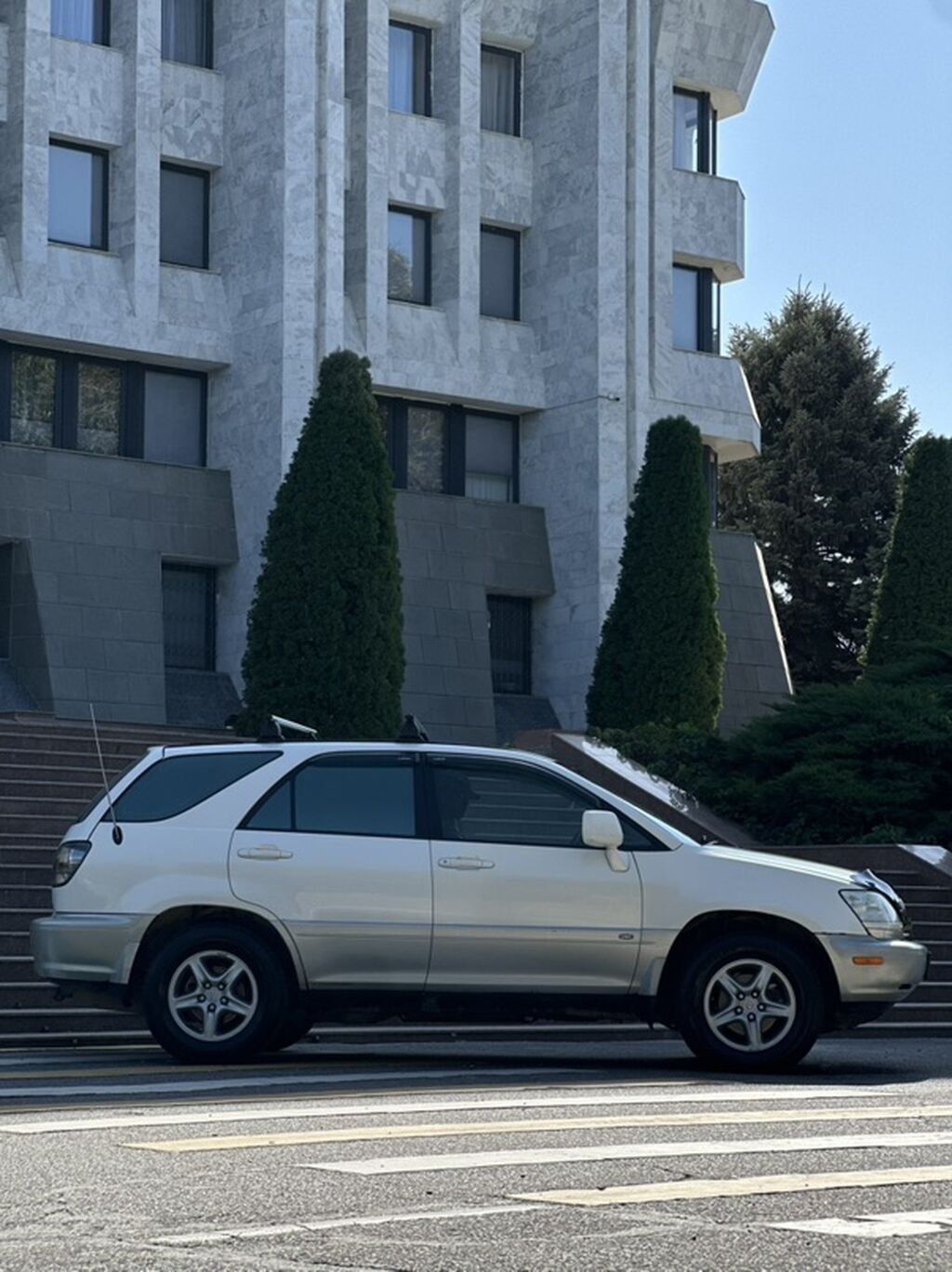 Lexus RX: 2001 г., 3 л, Автомат, Бензин, Внедорожник: фото 5
