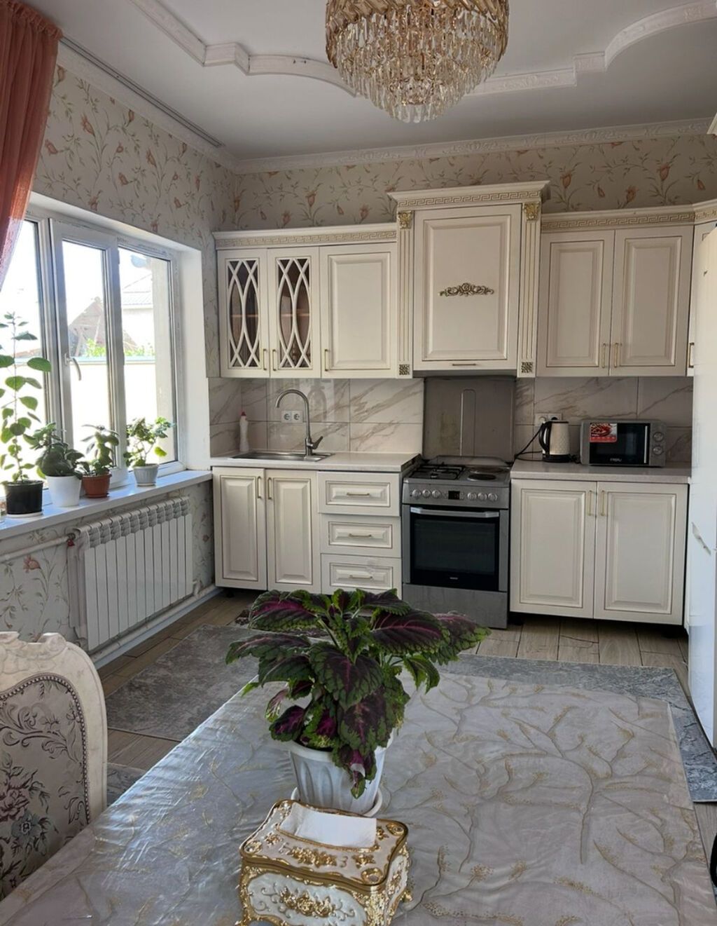 250 м², 8 комнат, Арча-Бешик ж/м, Без подселения: фото 4