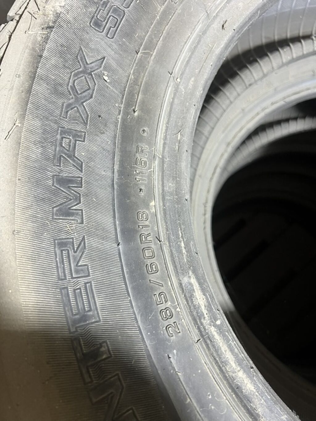 Зимние шины Dunlop Winter Maxx - Размер: 285/60 R18 В хорошем: фото 1