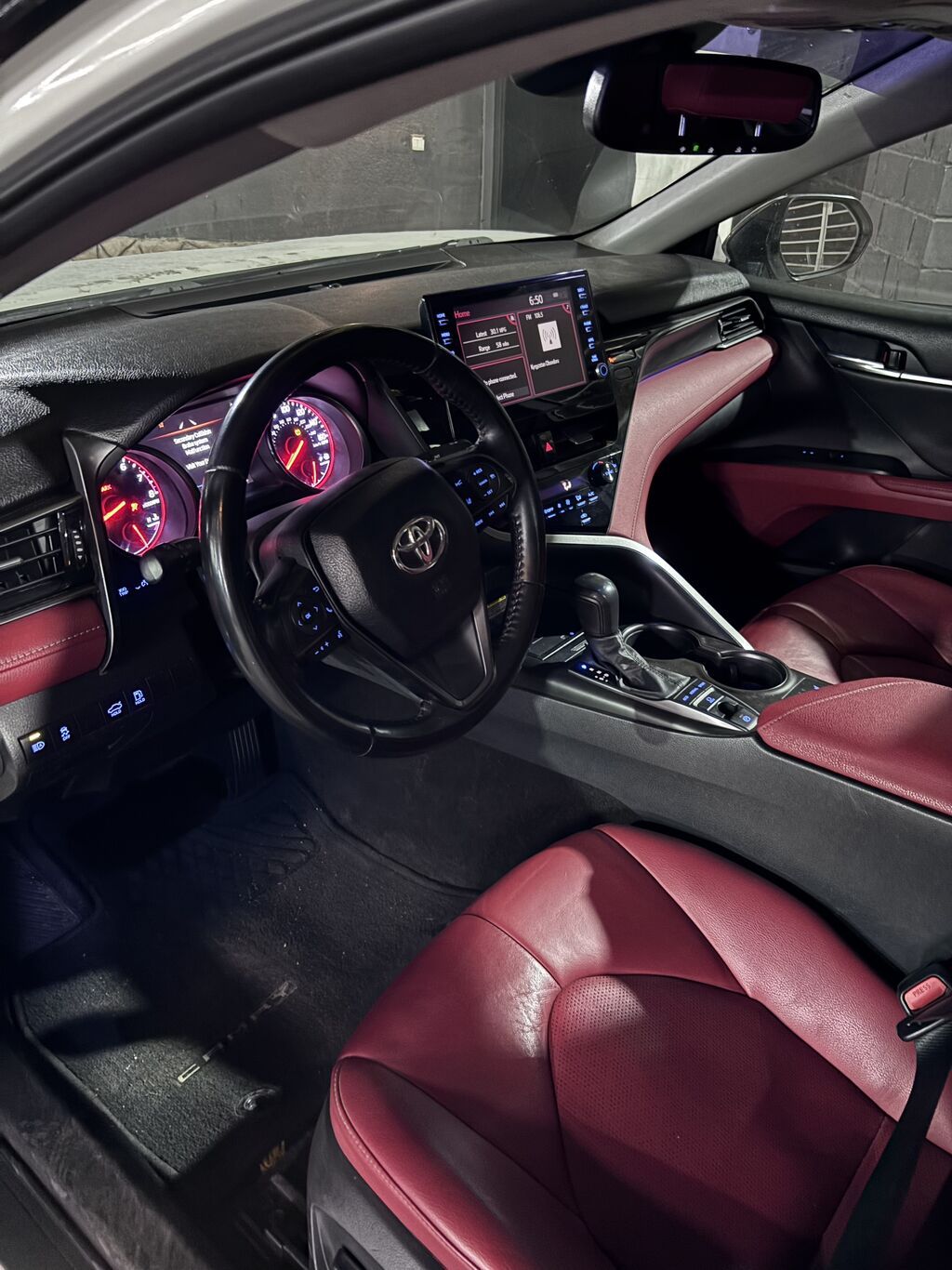Toyota Camry: 2021 г., 2.5 л, Автомат, Бензин, Седан: фото 4