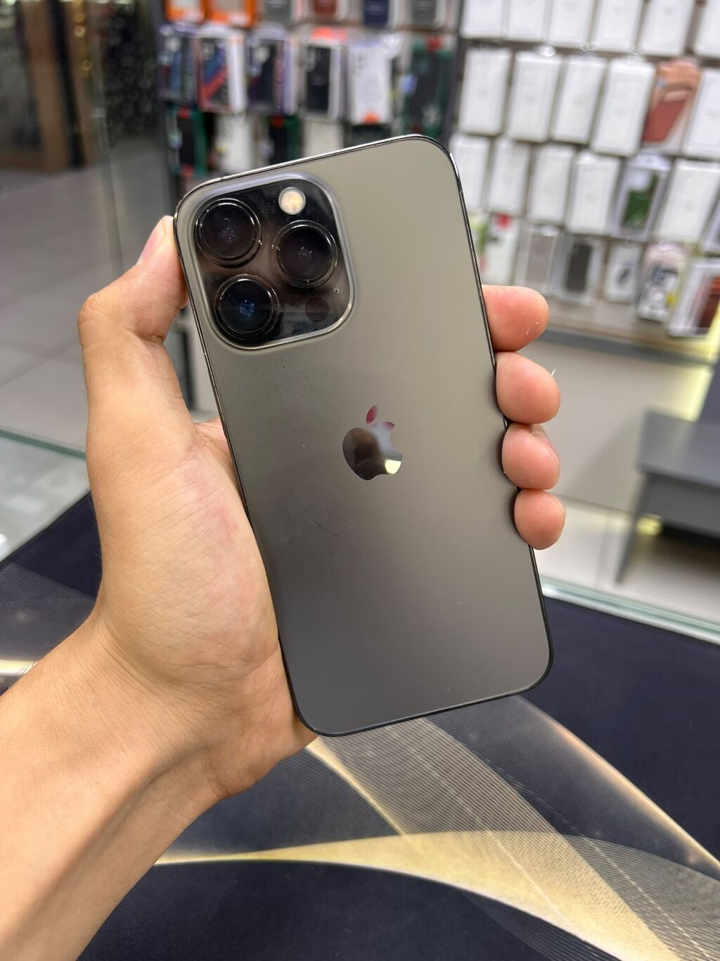IPhone 13 Pro, 512 ГБ, графитовый - Экран Super Retina XDR 6.1" с: фото 1
