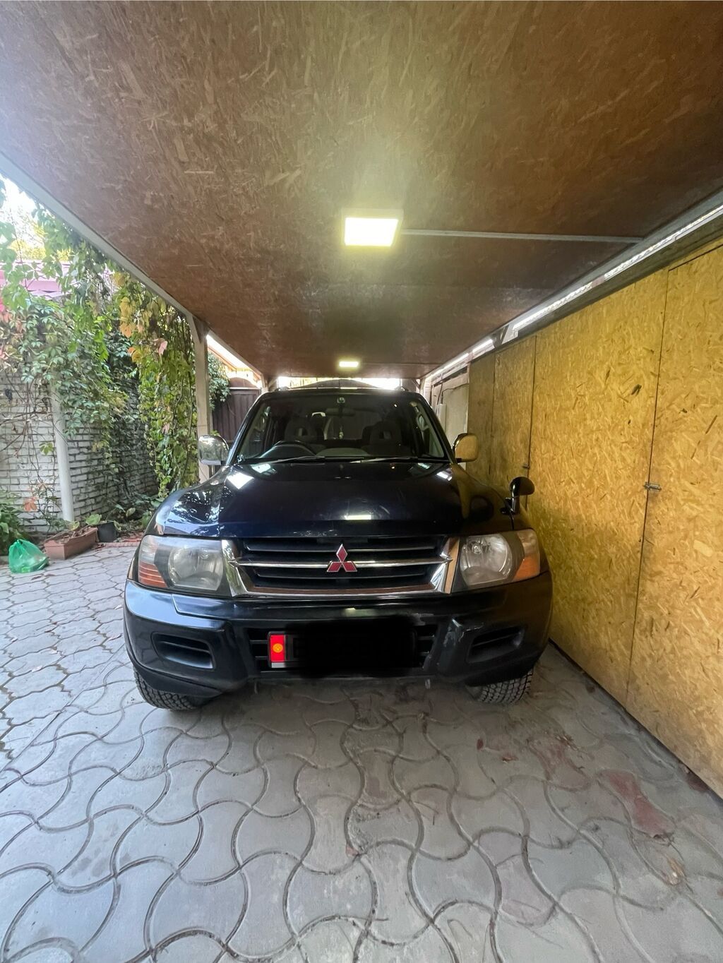 Mitsubishi Pajero: 2002 г., 3 л, Автомат, Бензин, Внедорожник: фото 1
