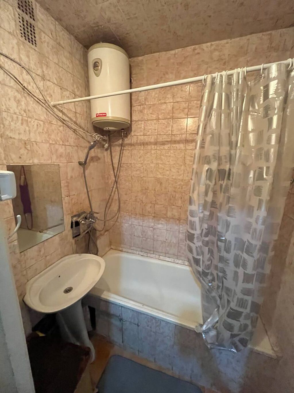 3 комнаты, 64 м², Тунгуч мкр 106 серия, 1 этаж, Старый ремонт: фото 8
