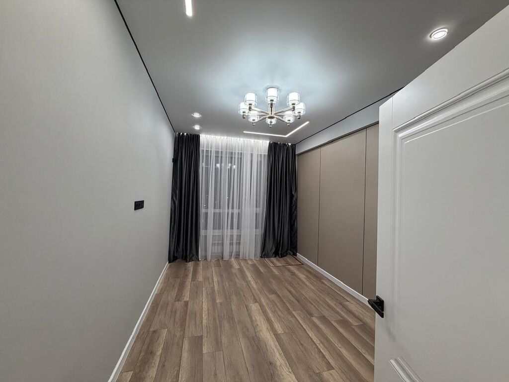 3 комнаты, 72 м², Пишпек Элитка, 14 этаж, Дизайнерский ремонт: фото 5
