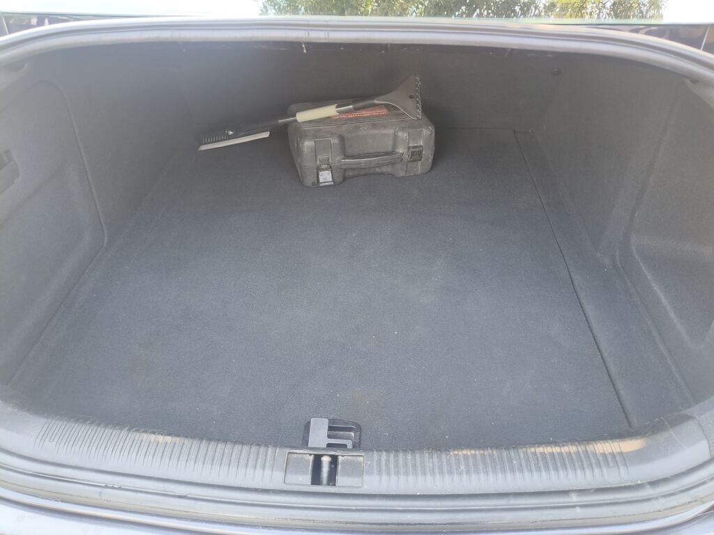 Audi A6: 2004 г., 2.4 л, Механика, Бензин, Седан: фото 5