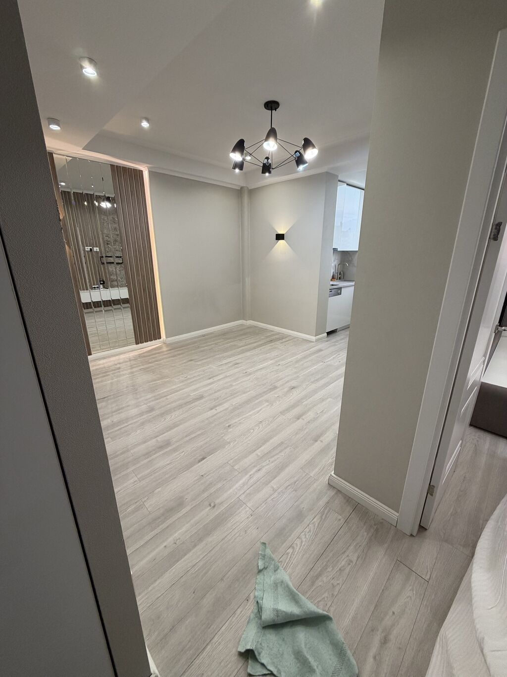 2 комнаты, 38 м², Элитка, 13 этаж, Дизайнерский ремонт: фото 1