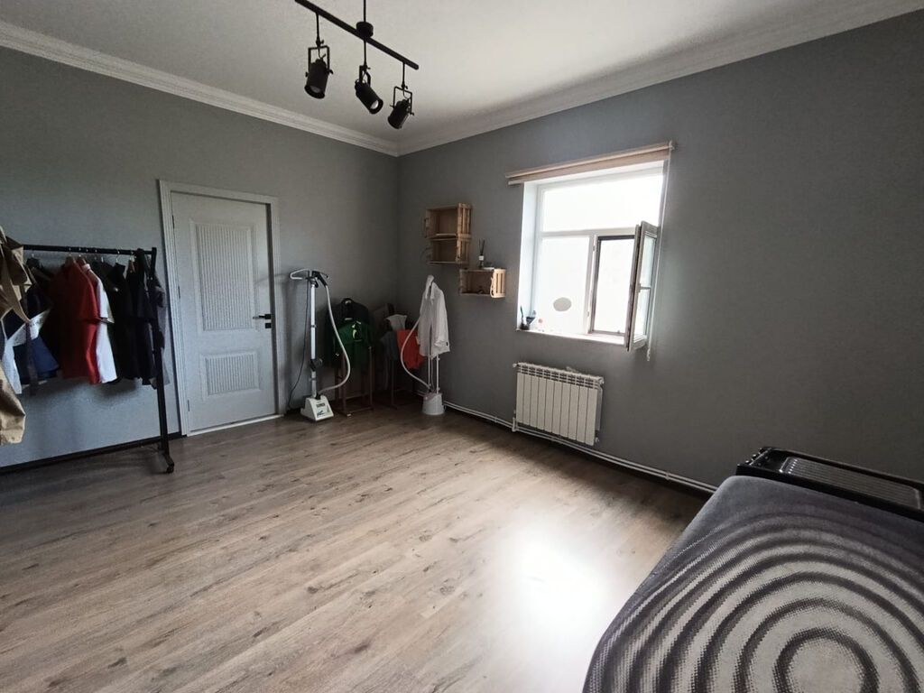 5 otaqlı, 326 kv. m, Kredit var, Yeni təmirli