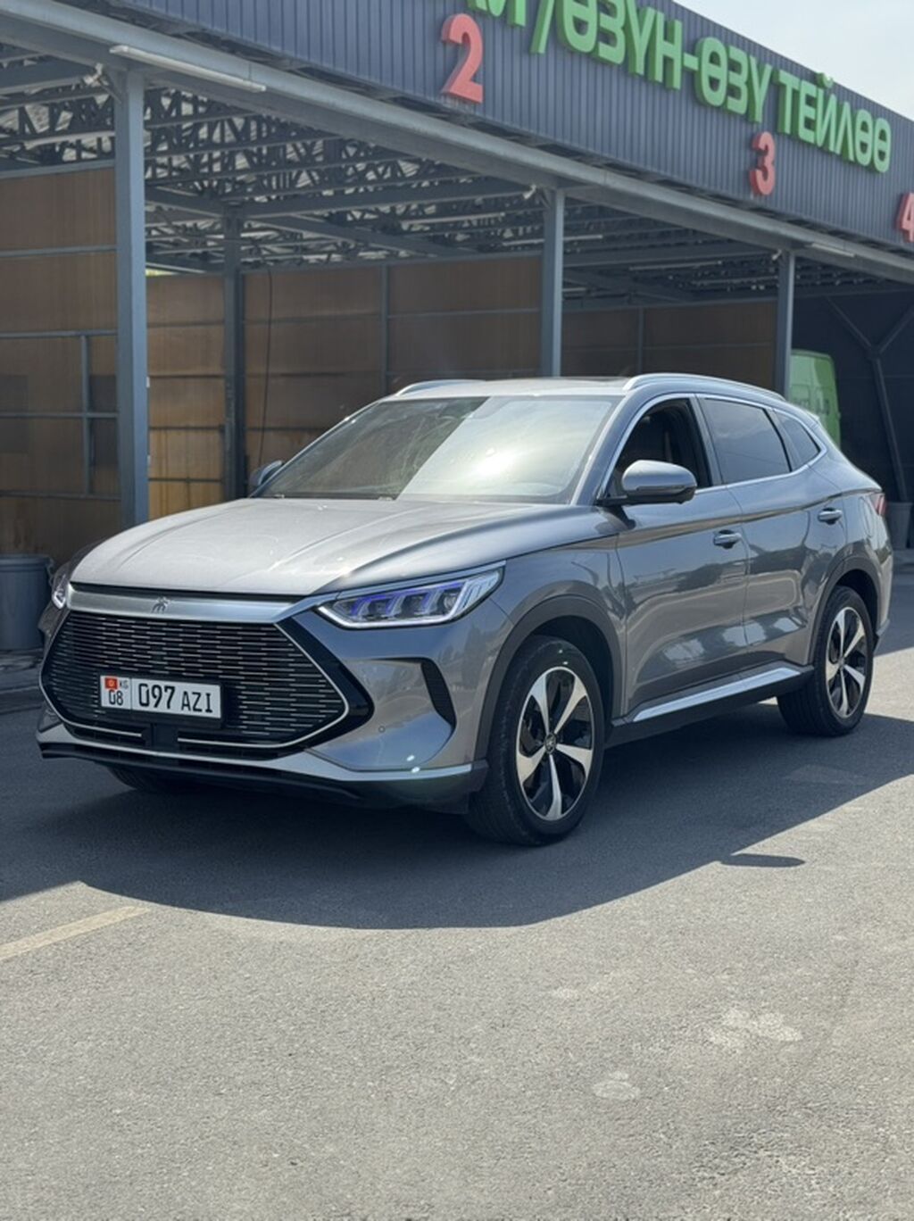 BYD Song Plus: 2023 г., 1.5 л, Автомат, Гибрид, Кроссовер: фото 1