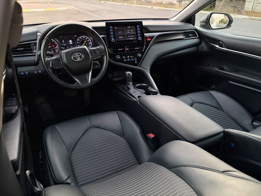 Toyota Camry: 2020 г., Автомат, Бензин, Седан: фото 8