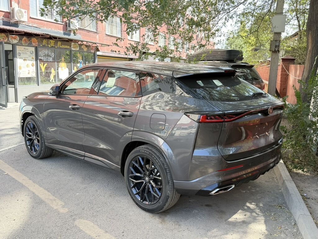 Changan Uni-V: 2026 г., 1.5 л, Автомат, Бензин, Кроссовер: фото 3