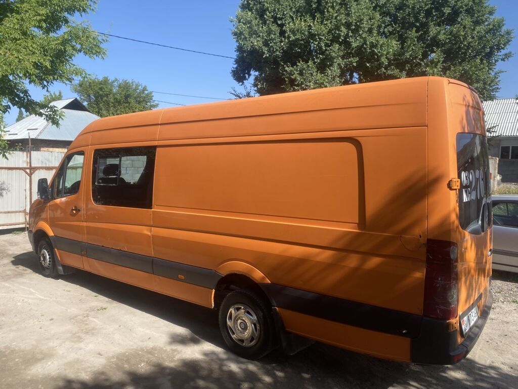 Volkswagen Crafter: 2008 г., 2.5 л, Механика, Дизель, Фургон — фото 3