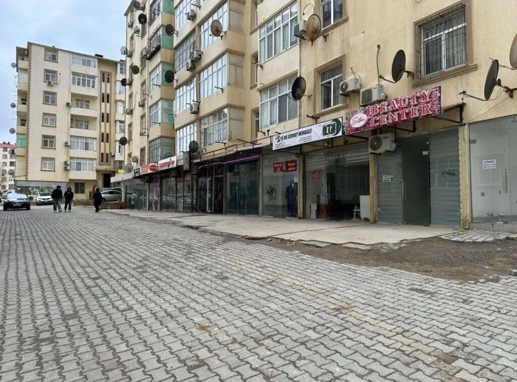 Masazırda obyekt satılır – 54 kv. arenadadır 600 azn Təsvir: -