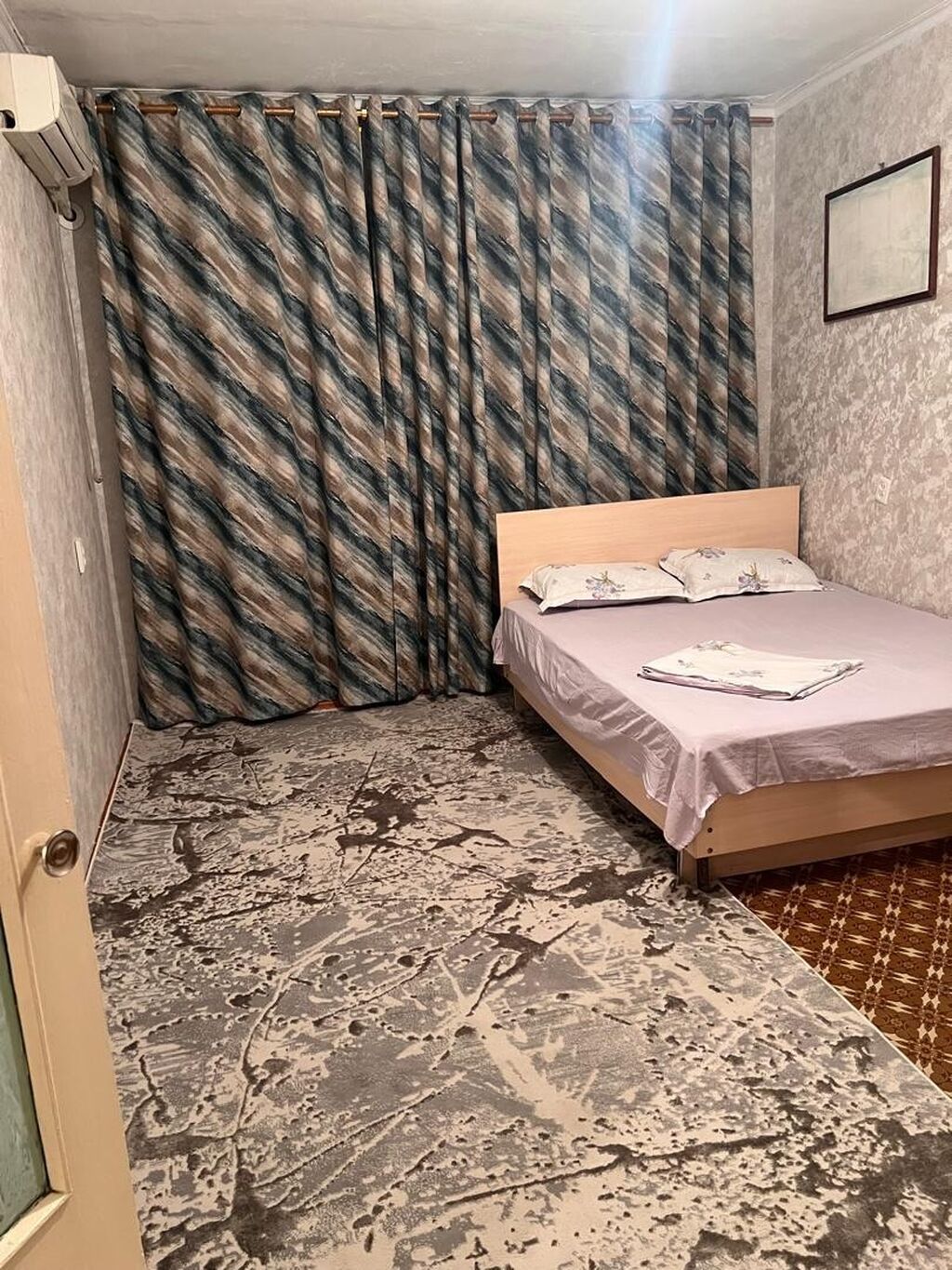 1 комната, Эконом, Дордой Плаза ТРЦ, Душевая кабина, Постельное белье, Кондиционер: фото 2