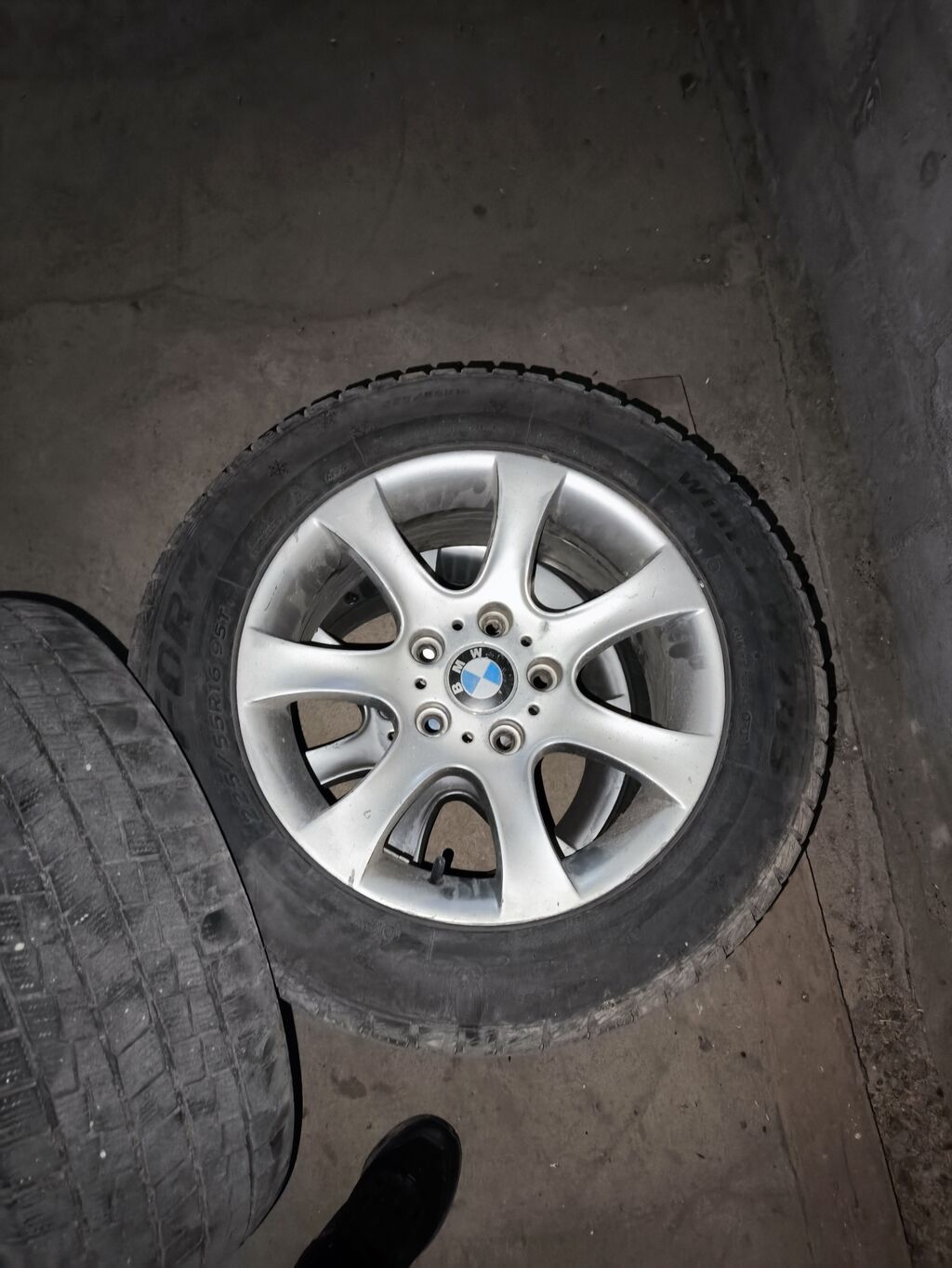 Колеса в сборе 225 / 55 / R 16, Зимняя шипованная, Б/у, Комплект, Легковые, Литые, отверстий - 5: фото 3