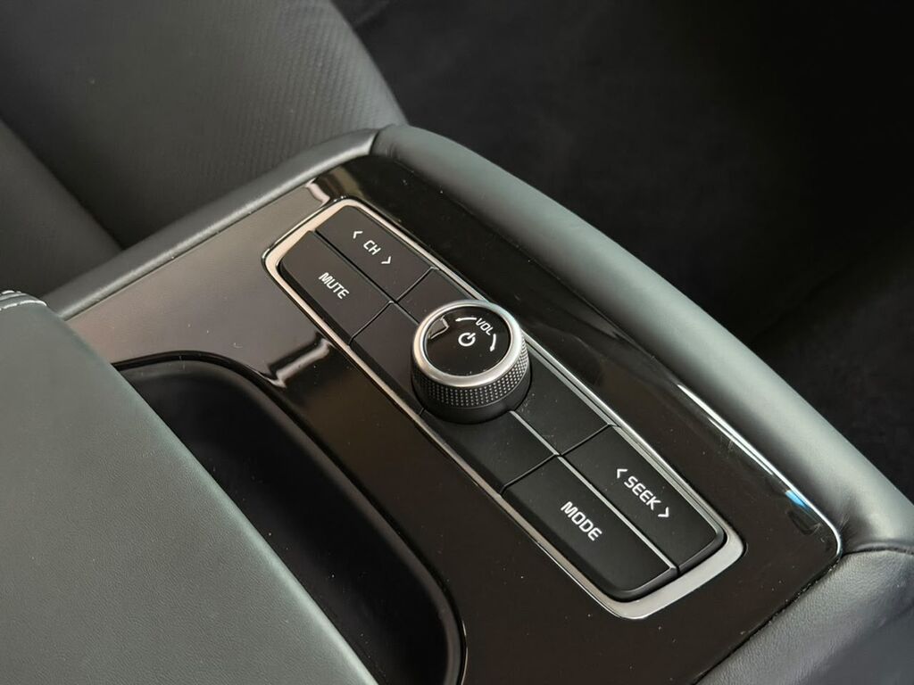 Kia K7: 2020 г., 2.4 л, Автомат, Гибрид, Седан: фото 6