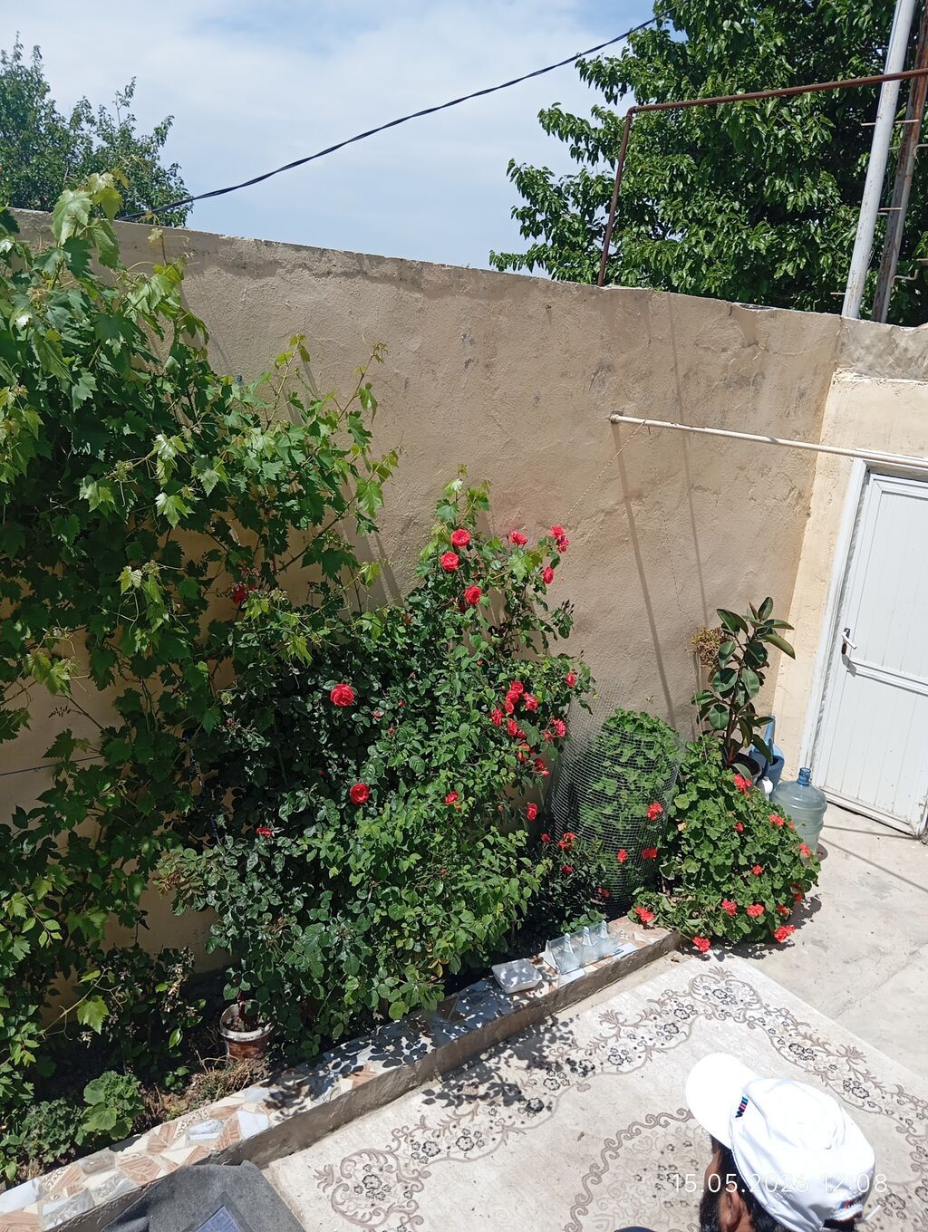 Əmircan qəs. 3 otaqlı, 200 kv. m, Orta təmir