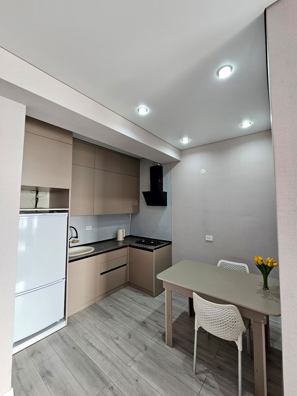 Студия, 44 м², Фрунзе мкр., Элитка, 13 этаж, Дизайнерский ремонт: фото 4