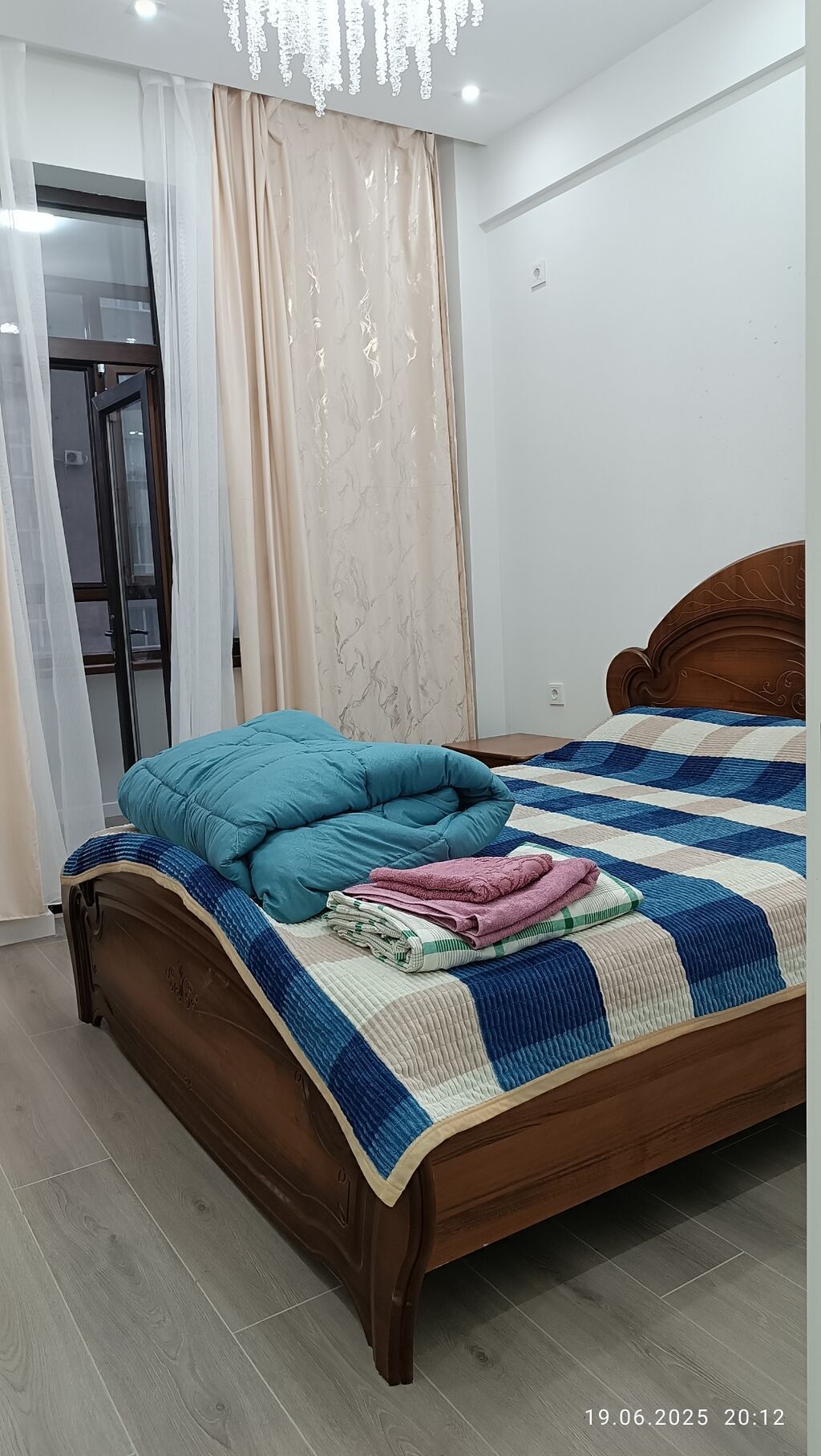 Сдаю 1ком посуточную квартиру новый домэтажка. техника есть .посуда, фото 2