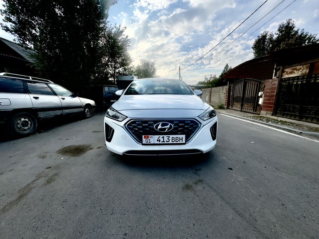 Hyundai Ioniq: 2019 г., 1.6 л, Автомат, Гибрид, Седан: фото 7