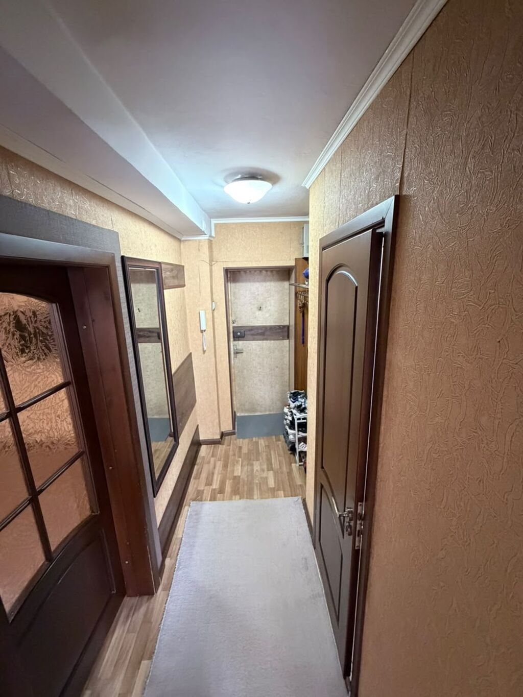 3 комнаты, 56 м², Мед Академия Хрущевка, 1 этаж, Старый ремонт: фото 1