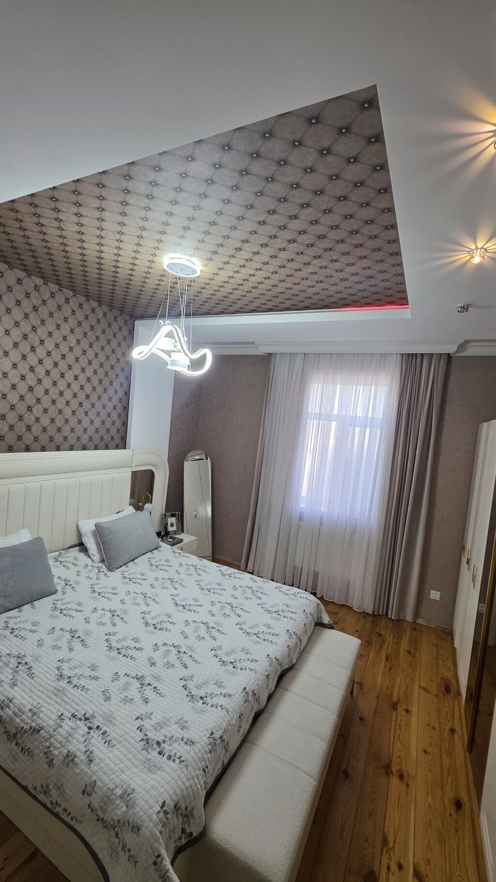 5 otaqlı, 145 kv. m, Kredit yoxdur, Yeni təmirli