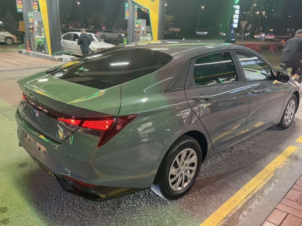 Hyundai Elantra: 2021 г., 1.6 л, Автомат, Бензин, Седан: фото 6
