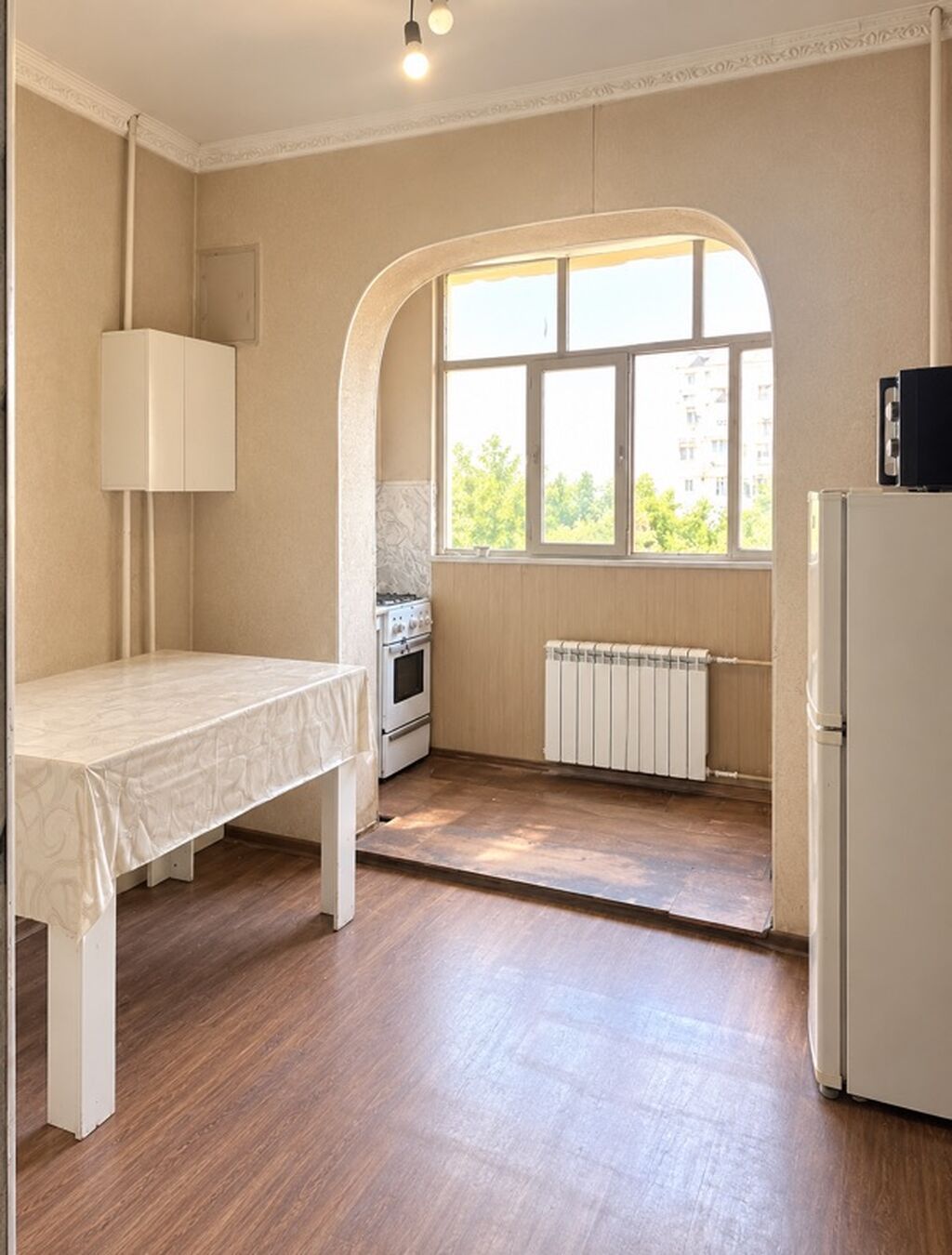 3 комнаты, 70 м², 106 серия улучшенная, 5 этаж, Требуется ремонт: фото 2
