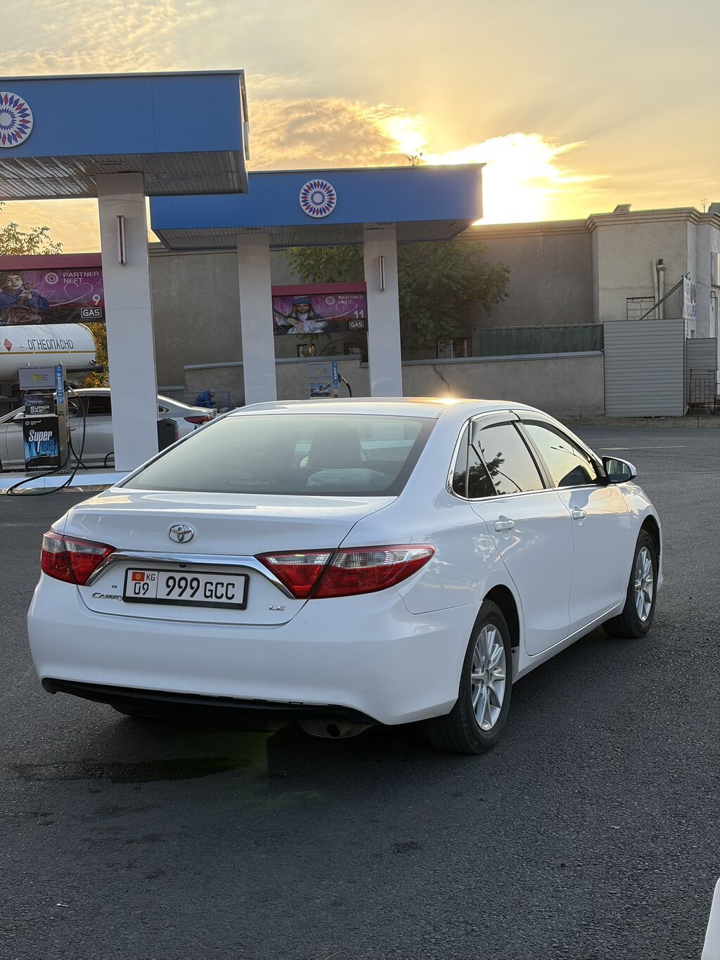 Toyota Camry: 2015 г., 2.5 л, Автомат, Бензин, Седан: фото 3