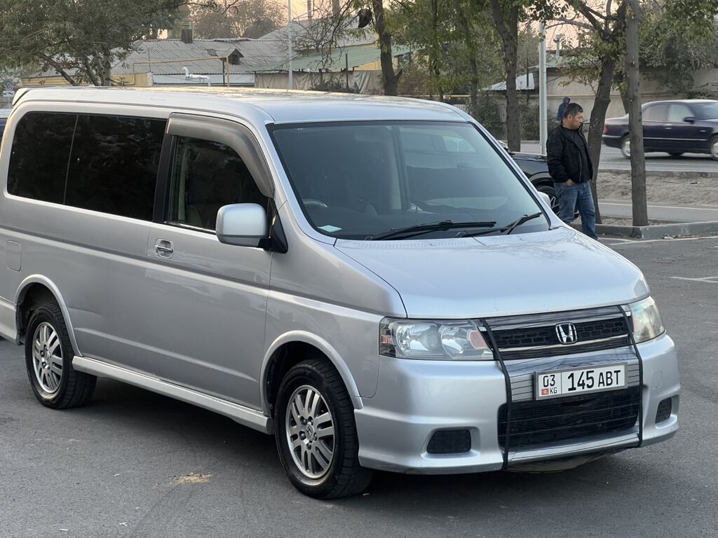 Honda Stepwgn: 2003 г., 2 л, Автомат, Бензин, Минивэн: фото 4