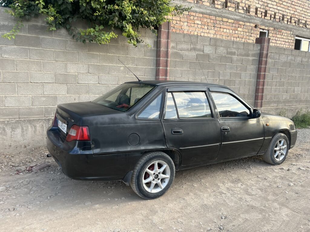 Daewoo Nexia: 2010 г., 1.5 л, Механика, Бензин, Седан: фото 3