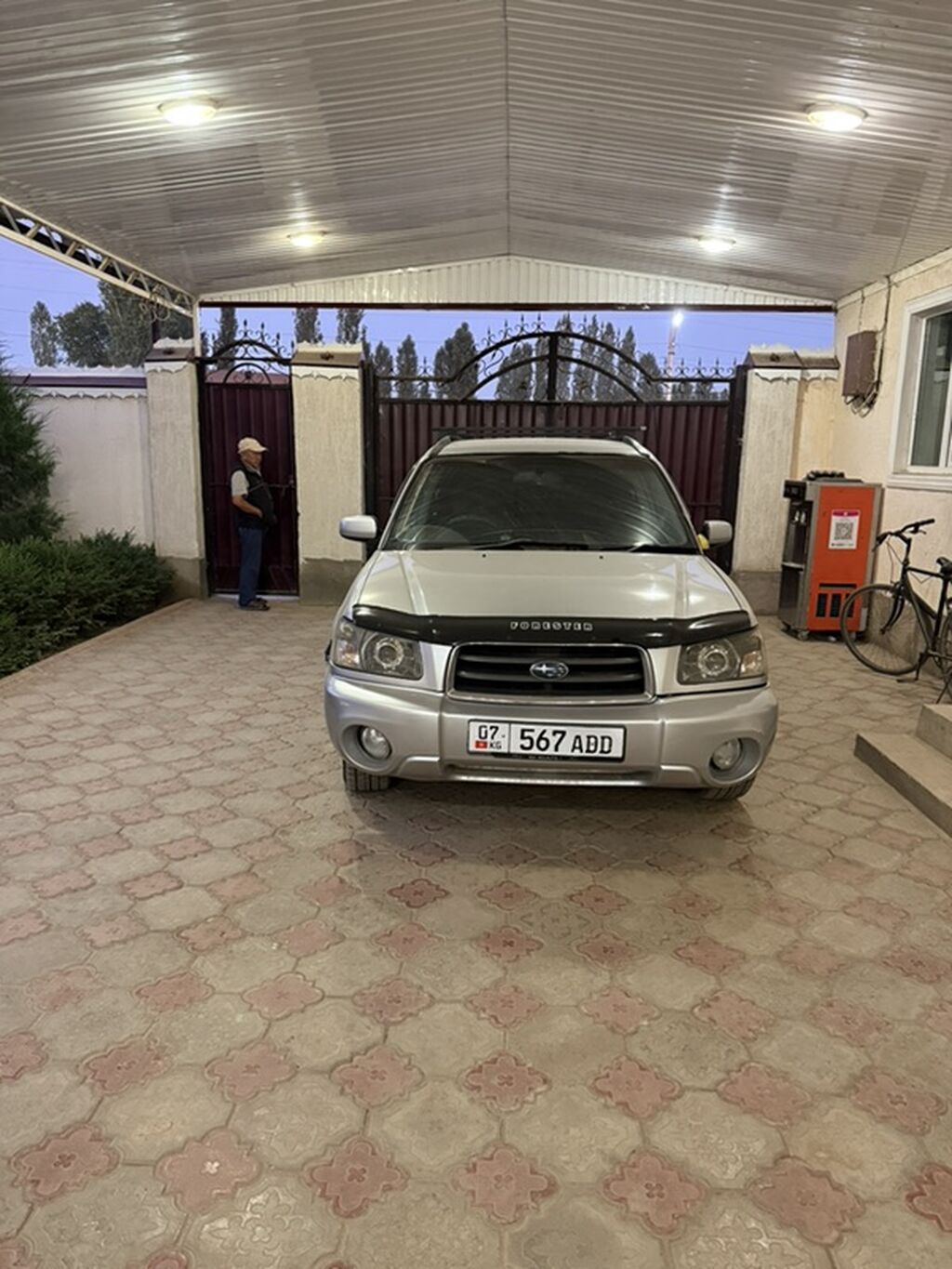 Subaru Forester: 2003 г., 2 л, Автомат, Газ, Универсал: фото 1