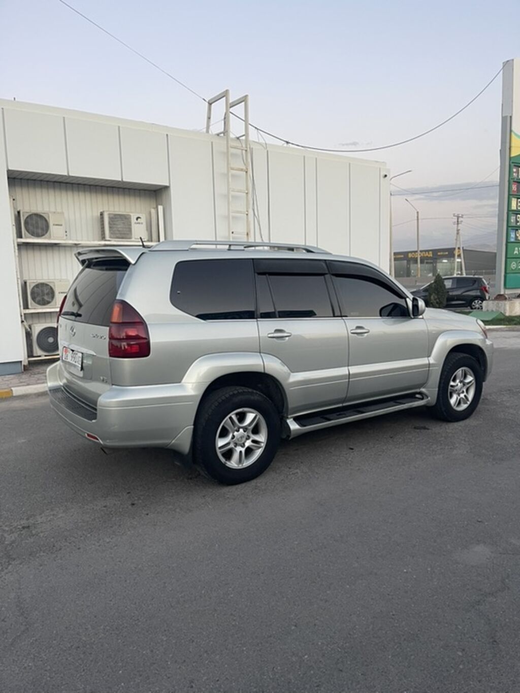 Lexus GX: 2004 г., 4.7 л, Автомат, Бензин, Внедорожник: фото 3