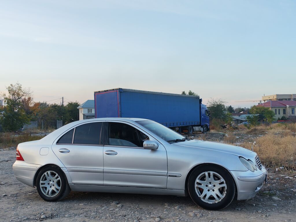 Mercedes-Benz C-Class: 2001 г., 2 л, Автомат, Бензин, Седан: фото 5